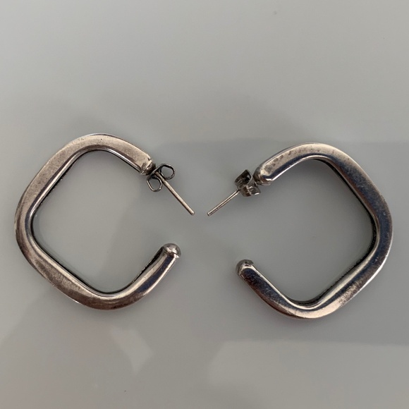 Sterling Silver .925 Modern Square Hoop Earrings – Minimalist Geometric Design - Picture 4 of 5